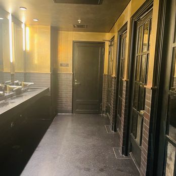 Citizen Public Market - Communial bathroom - Food Court Near Me - Culver City, California Citizen Public Market - Communial bathroom - Food Court Near Me - Culver City, California