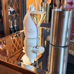 House Of Champagne - Champagne with a dinner suit