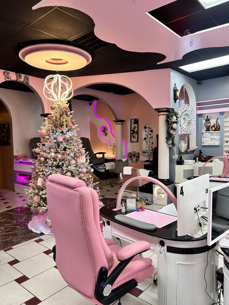 BEMISS NAILS Updated September 2024 72 Photos & 21 Reviews 4165 E