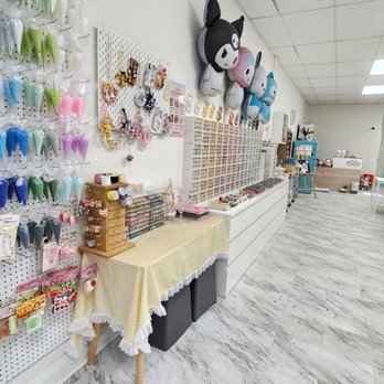 TT&QQ‘s DIY Workshop - Wall of deco charms to choose from - Art Classes Near Me - Toronto, Ontario TT&QQ‘s DIY Workshop - Wall of deco charms to choose from - Art Classes Near Me - Toronto, Ontario
