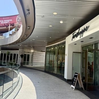 Tenshoppe - April 30, 2026 | Thursday | Outside | - Women's Clothing Near Me - Santa Monica, California Tenshoppe - April 30, 2026 | Thursday | Outside | - Women's Clothing Near Me - Santa Monica, California