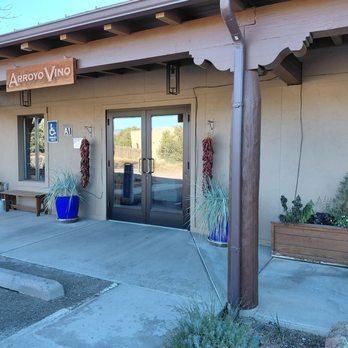 Arroyo Vino - Front of wine shop, attached to restaurant. - New American Near Me - Santa Fe, New Mexico