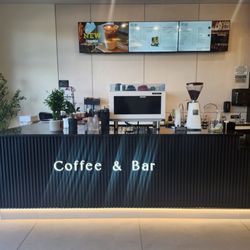 Noir Nails - Coffee & Bar