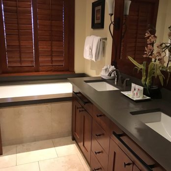 Beach Villas at Ko Olina - The first Bathroom - Resorts Near Me - Kapolei, Hawaii