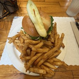 Cheeseburger with fries Cheeseburger with fries