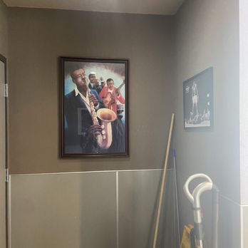 Collard Green Cafe - Decor near the restrooms. - Cafes Near Me - Stone Mountain, Georgia