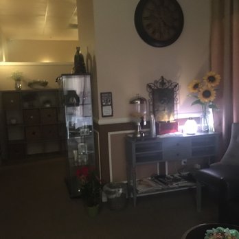 MaxRelax Spa - Relaxing lobby with nice fountain - Massage Near Me - Lake Forest, California