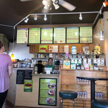 Jewel or Juice - Inside - Juice Bars & Smoothies Near Me - Honolulu, Hawaii