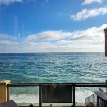 Splashes Restaurant - View from patio (main level) - New American Near Me - Laguna Beach, California Splashes Restaurant - View from patio (main level) - New American Near Me - Laguna Beach, California