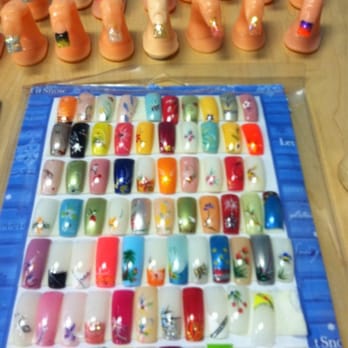 Lovely Nails - Multiple colors of nail glitter and hand painted nail art choices - Nail Salons Near Me - Oroville, California