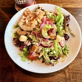 Taffer’s Tavern Orlando - Italian Chopped Salad with Herb Chicken - Wine Bars Near Me - Orlando, Florida