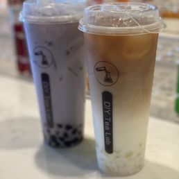 White Peach Oolong Fresh Milk Tea