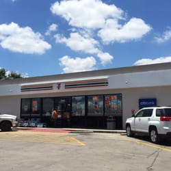 Chevron - New 7 Eleven storefront