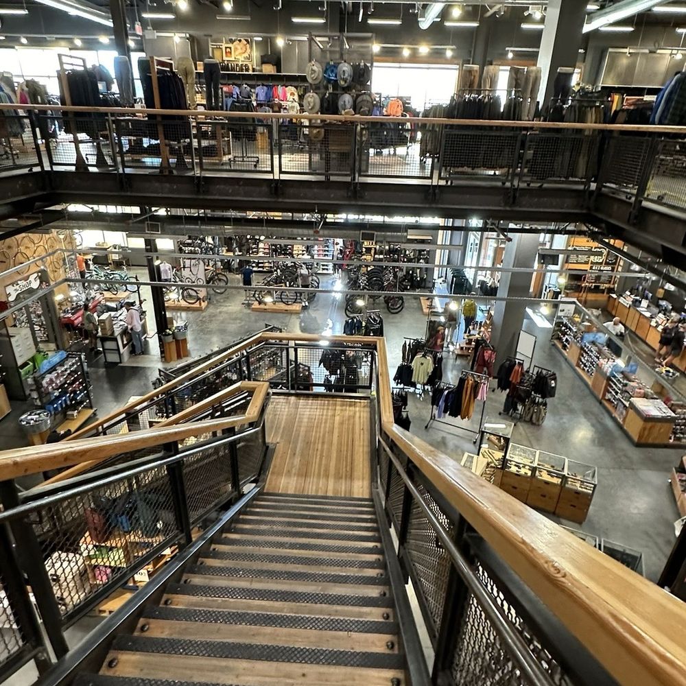 REI - 2nd level - Outdoor Gear Near Me - Los Angeles, California REI - 2nd level - Outdoor Gear Near Me - Los Angeles, California