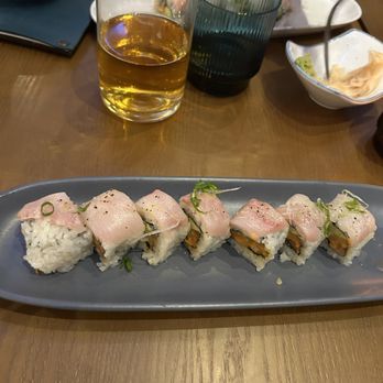 Oto Sushi - Chef's Roll - Sushi Bars Near Me - Laguna Beach, California Oto Sushi - Chef's Roll - Sushi Bars Near Me - Laguna Beach, California