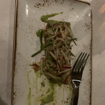 Half Moon - Lobster avocado roll - New American Near Me - Dobbs Ferry, New York