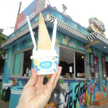 Amy's Ice Creams - Mexican Vanilla - Ice Cream & Frozen Yogurt Near Me - Austin, Texas