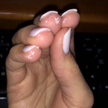 Lee Nail Salon - Just a nice dip job  How can you let your clients leave like this??? - Nail Salons Near Me - Chicago, Illinois