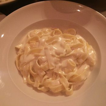 Rosebud on Rush - Fettuccine alfredo $19 - Italian Near Me - Chicago, Illinois