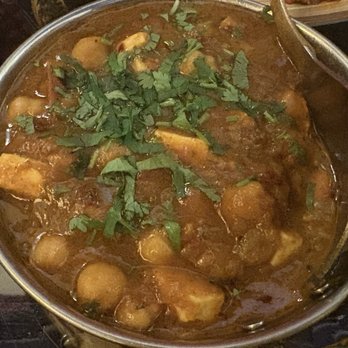 Himalaya's Kashmir - Channa and paneer (ceci curry) - a match made in heaven but yet not often served together - Indian Near Me - Rome, RM Himalaya's Kashmir - Channa and paneer (ceci curry) - a match made in heaven but yet not often served together - Indian Near Me - Rome, RM