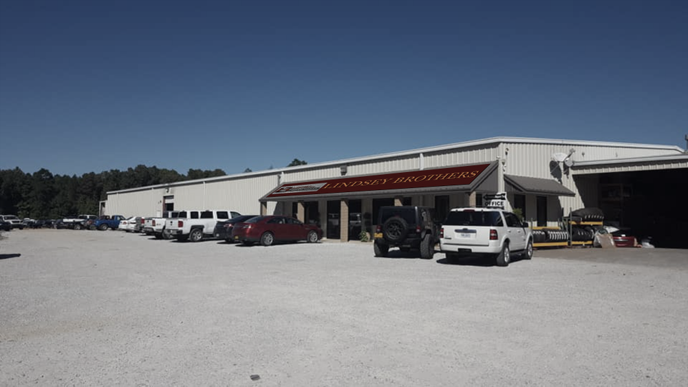 LINDSEY BROTHERS AUTO PARTS Updated August 2024 12 Photos 86