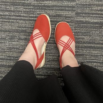 Chic Wide Shoes - David Tate - Shoe Stores Near Me - Tarzana, California