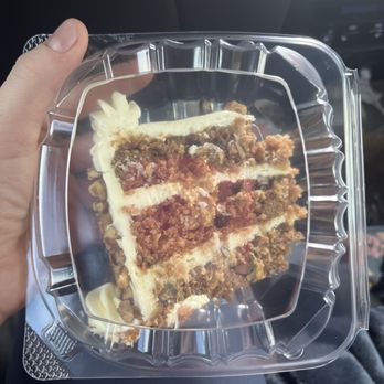 Artisan Kitchen - Carrot cake - Diners Near Me - Paducah, Kentucky