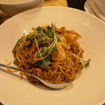 Red 8 - Pad thai - Dim Sum Near Me - Las Vegas, Nevada Red 8 - Pad thai - Dim Sum Near Me - Las Vegas, Nevada