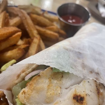 Mandolin Aegean Bistro - Grouper sandwich...needed more seasoning - Mediterranean Near Me - Miami, Florida