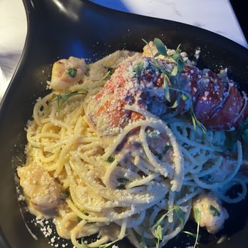 Victory Restaurant & Lounge - Shrimp & Lobster Pasta - Breakfast & Brunch Near Me - Miami, Florida