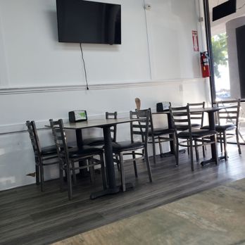 Falafel Corner - very hot in lounge, no ac, over 100 degrees day. - Halal Near Me - Granite Bay, California
