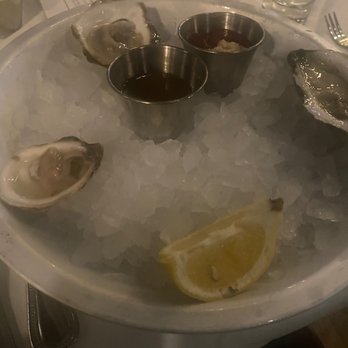 Max's Oyster Bar - Oysters - American Near Me - West Hartford, Connecticut Max's Oyster Bar - Oysters - American Near Me - West Hartford, Connecticut