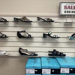 Lena's Shoe Gallery - Women sandals