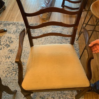Nationwide Movers - Arms broken off of chair. - Movers Near Me - Pembroke Park, Florida Nationwide Movers - Arms broken off of chair. - Movers Near Me - Pembroke Park, Florida