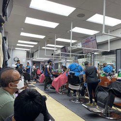 Master Clips Barber Shop - Super clean and fast!!