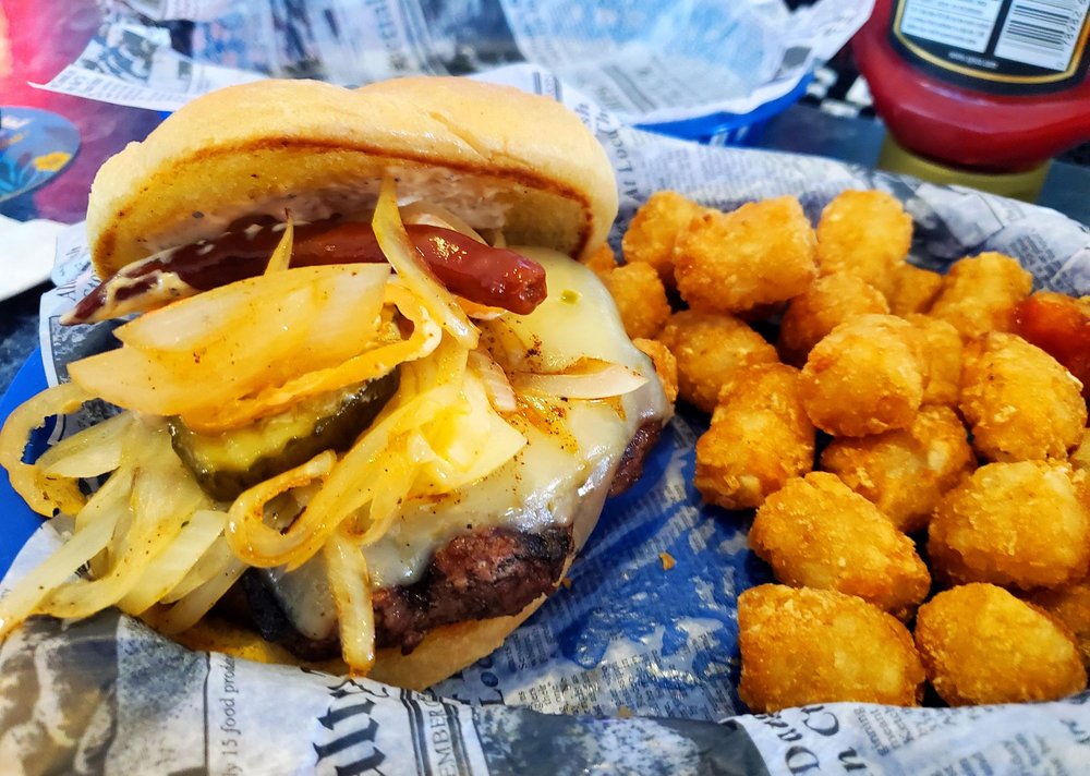 THE WELL SPORTS TAVERN & GRILL - Updated June 2026 - 95 Photos & 89