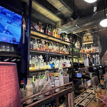 Pub Saint Pierre - Pubs Near Me - Montreal, Quebec