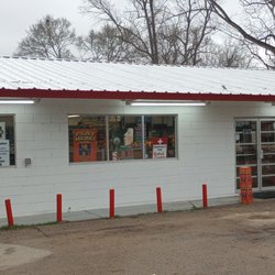 Shade Grocery & Feed - From the roadside