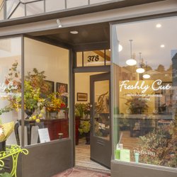 Freshly Cut Florist - Freshly Cut is located at 378 Colusa Avenue, Kensington CA 94707. Just North of the Circle
