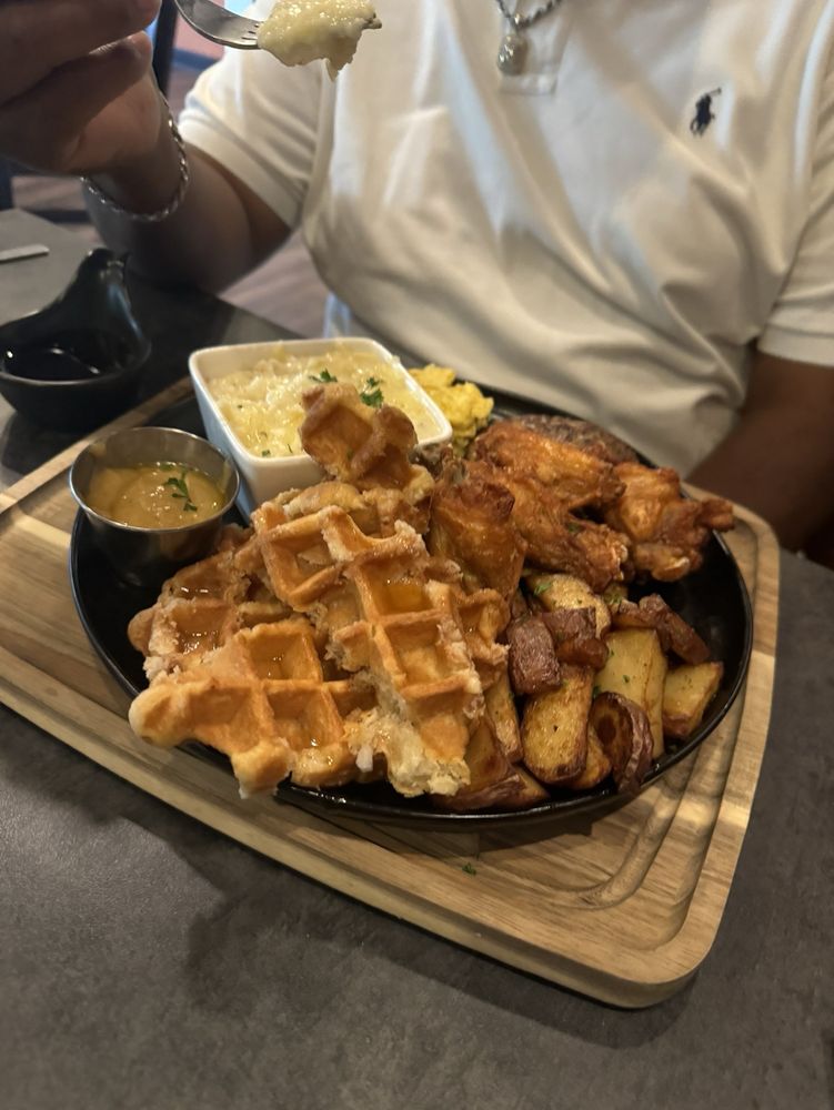 IDA MAE’S JUKE JOINT Updated November 2024 24 Photos & 15 Reviews