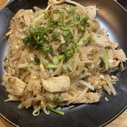 Pad Thai - with chicken