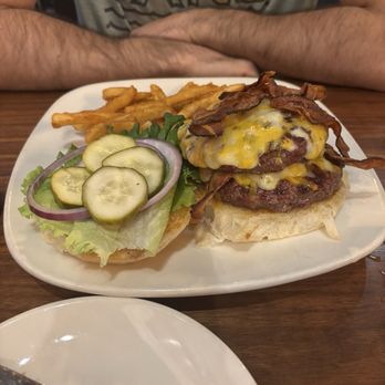 Horizon 76 - Burger with fries - New American Near Me - Keller, Texas