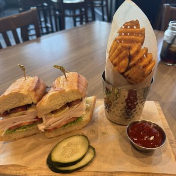 Tap and Tavern - Club sandwich yummy pickles and fries - New American Near Me - Burlingame, California