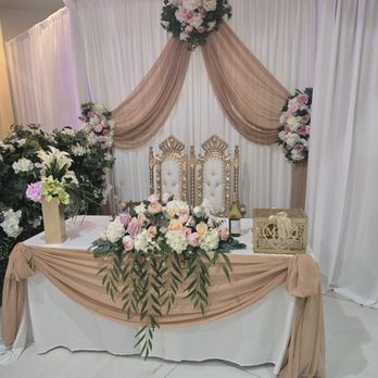 Hak Heang Restaurant - Bride and Groom table - Cambodian Near Me - Long Beach, California