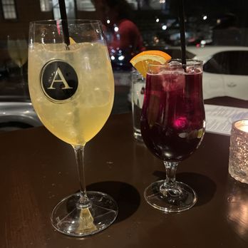 Avenue - Champagne punch and Mulled Wine Sangria - New American Near Me - Medfield, Massachusetts