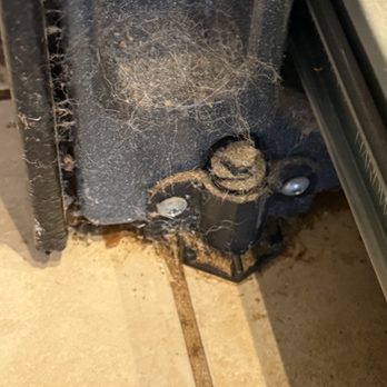 Kaui's Kleaners - Bottom of oven drawer.  How did they miss this? - Home Cleaning Near Me - Ewa Beach, Hawaii