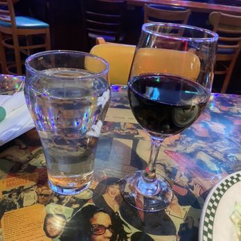 Barney's Beanery - Refreshments! - Breakfast & Brunch Near Me - Westwood, California Barney's Beanery - Refreshments! - Breakfast & Brunch Near Me - Westwood, California