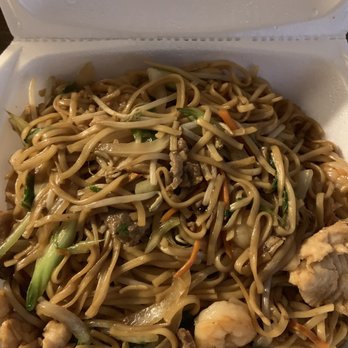 Wula Buhuan - 5. Combination Lo Mein Noodles - 3/5, good portion - Szechuan Near Me - Houston, Texas Wula Buhuan - 5. Combination Lo Mein Noodles - 3/5, good portion - Szechuan Near Me - Houston, Texas
