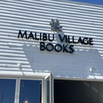 Malibu Village Books - Outside - Bookstores Near Me - Malibu, California