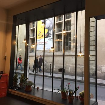 Bobby Pins - Hair Salons Near Me - Paris, 75